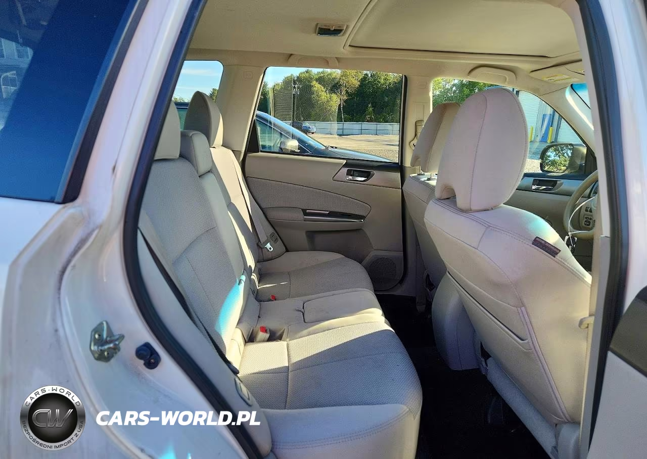 2012 Subaru Forester 2.5X Premium VIN:JF2SHADC2CH463714 - 11