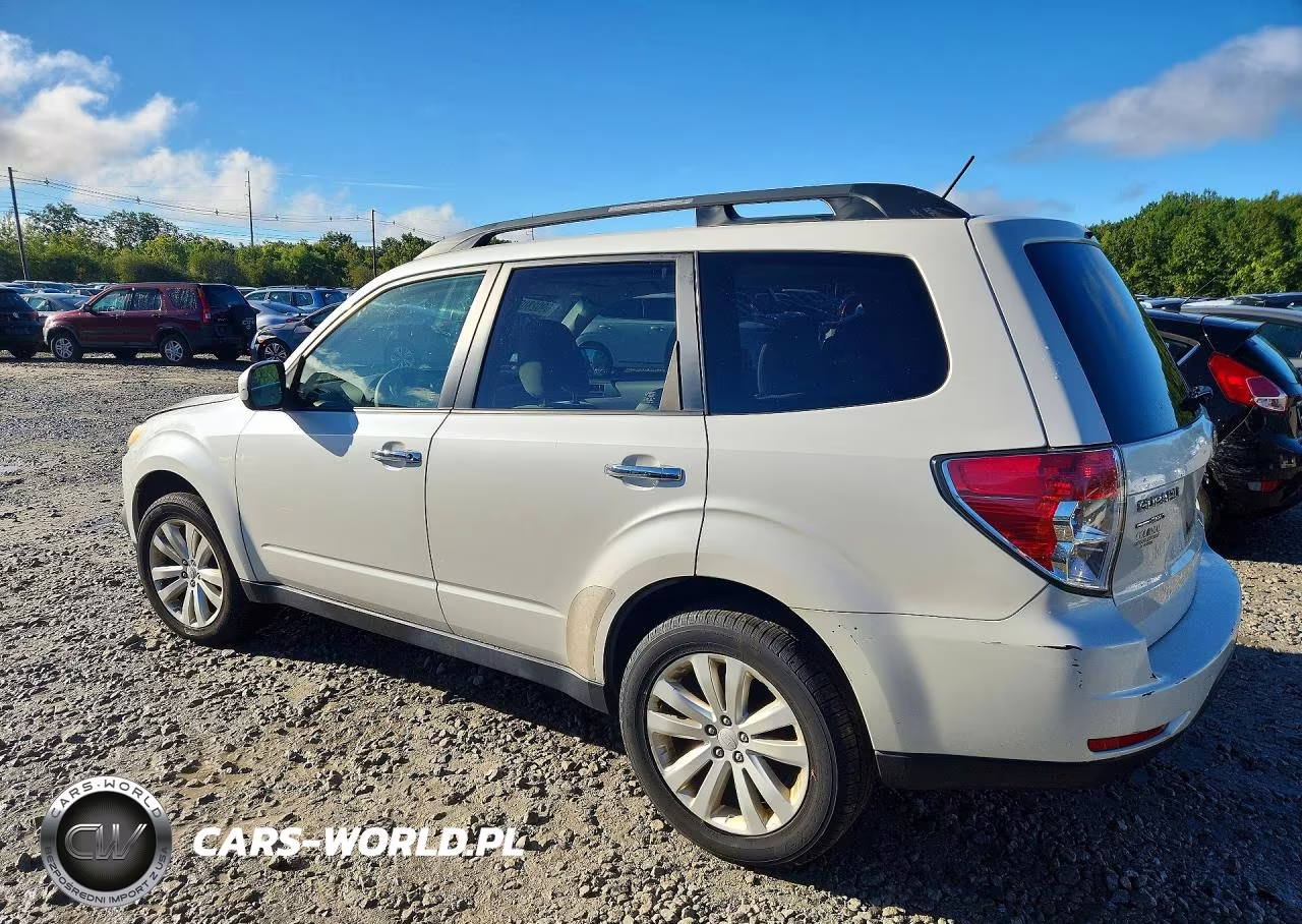 2012 Subaru Forester 2.5X Premium VIN:JF2SHADC2CH463714 - 2