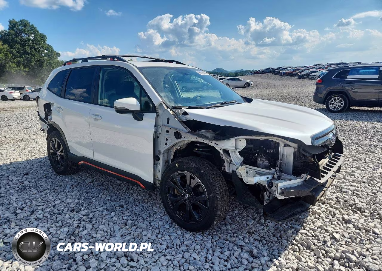2019 Subaru Forester Sport VIN:JF2SKAJCXKH573723 - 4