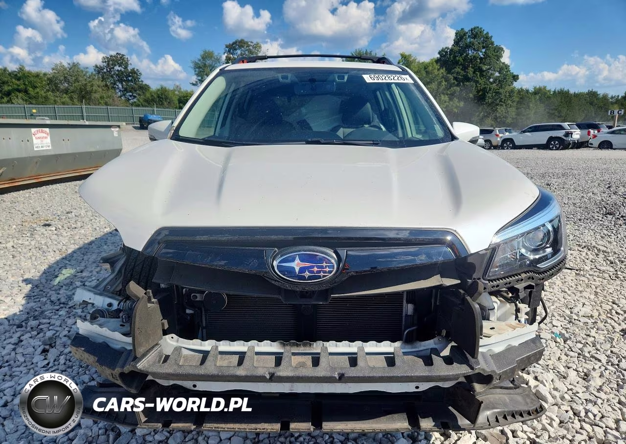 2019 Subaru Forester Sport VIN:JF2SKAJCXKH573723 - 5