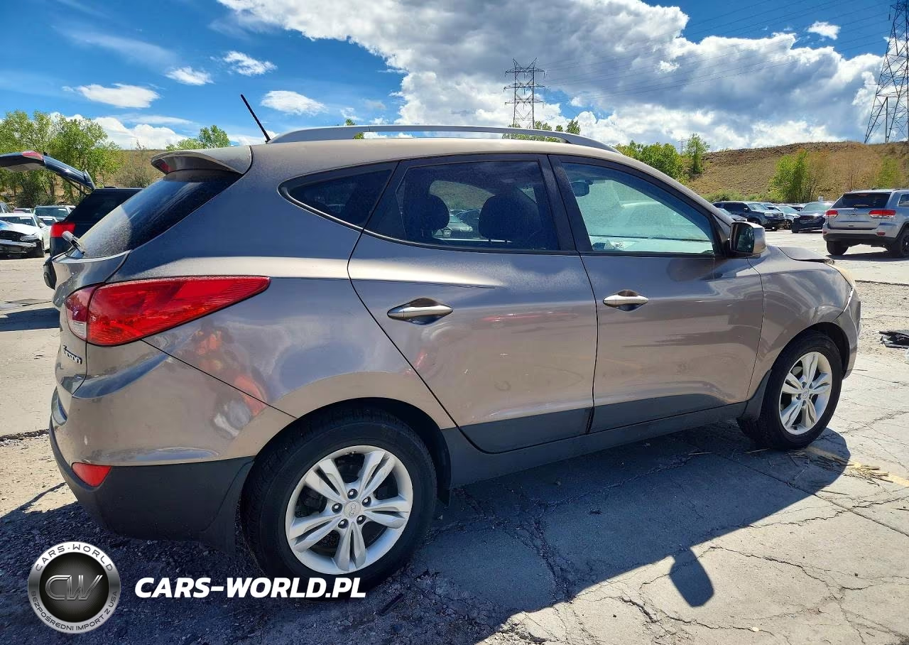 2011 Hyundai Tucson Gls VIN:KM8JU3AC5BU265054 - 3