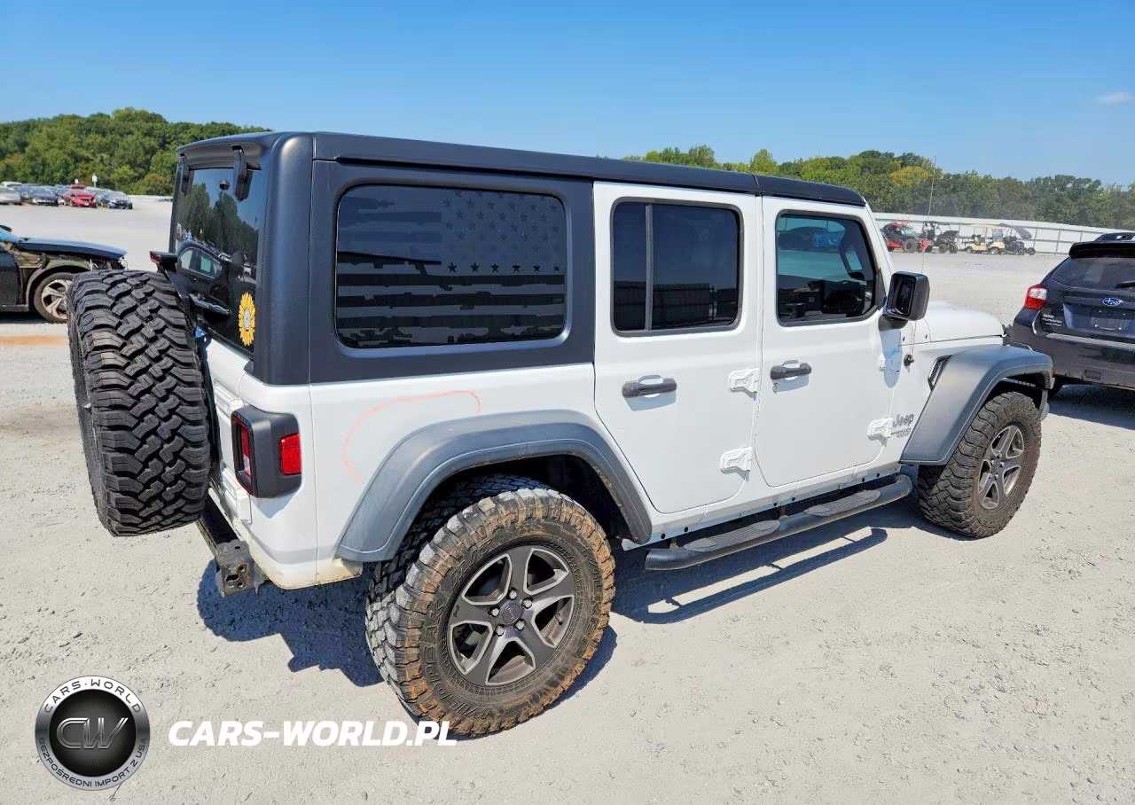 2018 Jeep Wrangler Unlimited Sport VIN:1C4HJXDG3JW129705 - 3