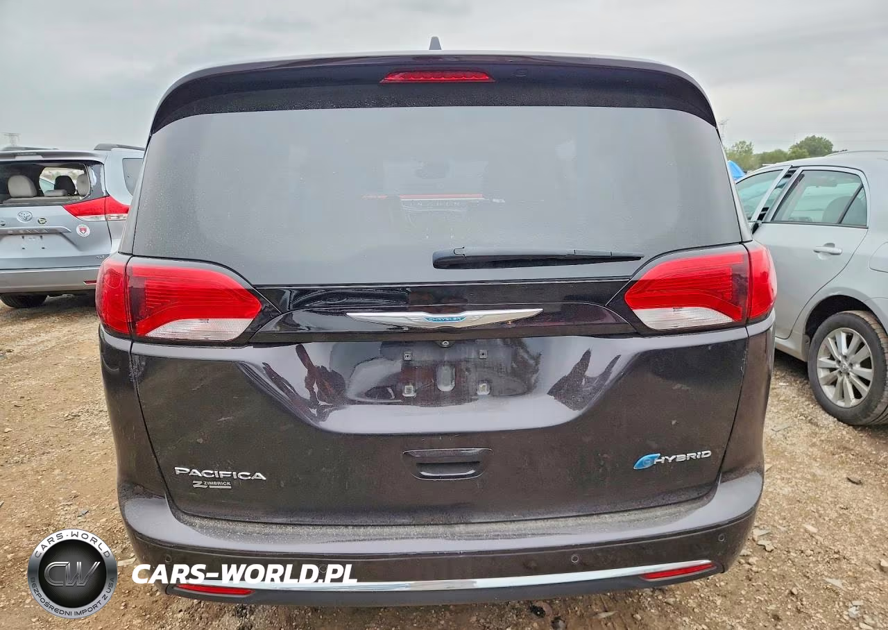 2018 Chrysler Pacifica Hybrid Limited VIN:2C4RC1N79JR118260 - 6