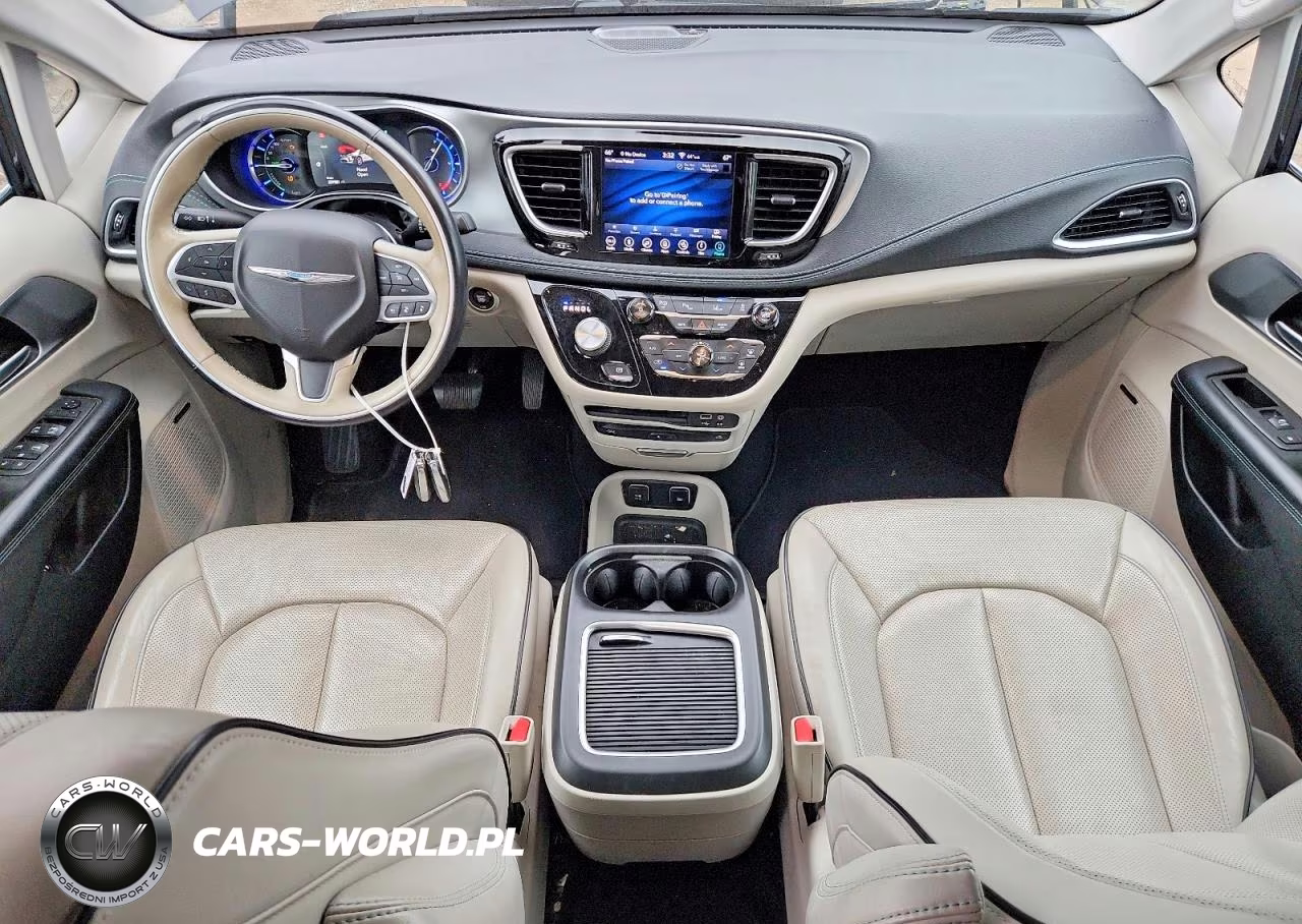 2018 Chrysler Pacifica Hybrid Limited VIN:2C4RC1N79JR118260 - 8
