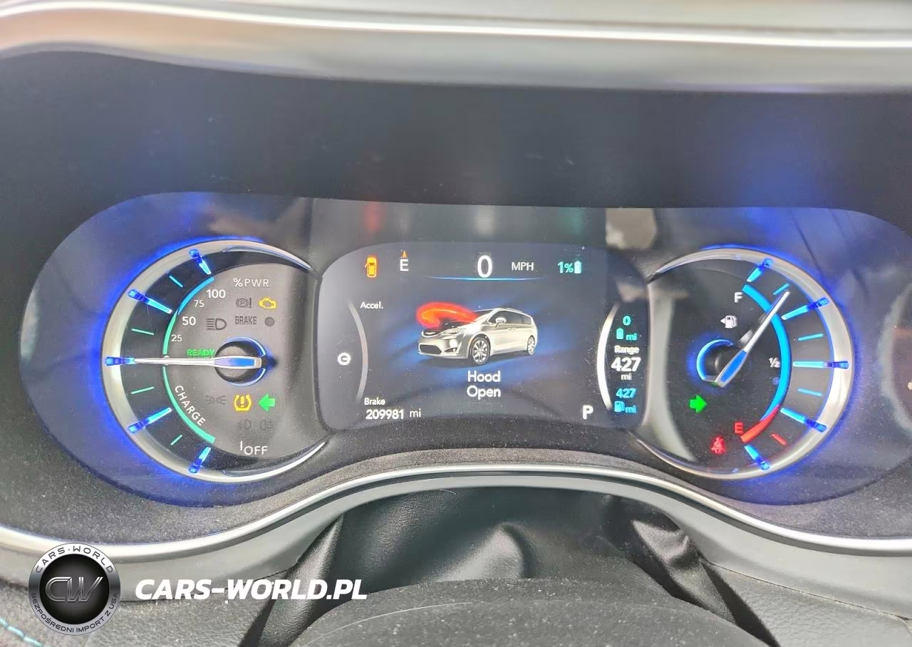 2018 Chrysler Pacifica Hybrid Limited VIN:2C4RC1N79JR118260 - 9