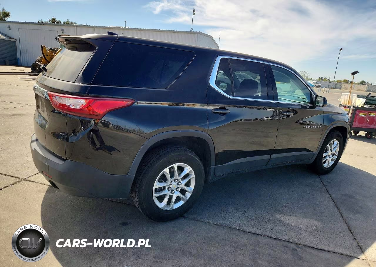 2019 Chevrolet Traverse Ls VIN:1GNERFKW7KJ253496 - 3