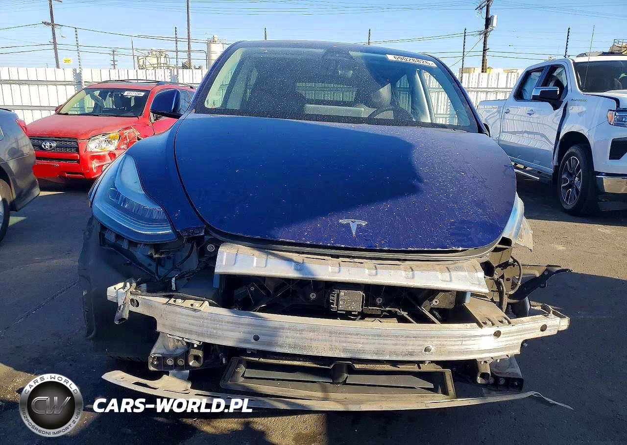 2020 Tesla Model Y VIN:5YJYGDEE8LF053853 - 5
