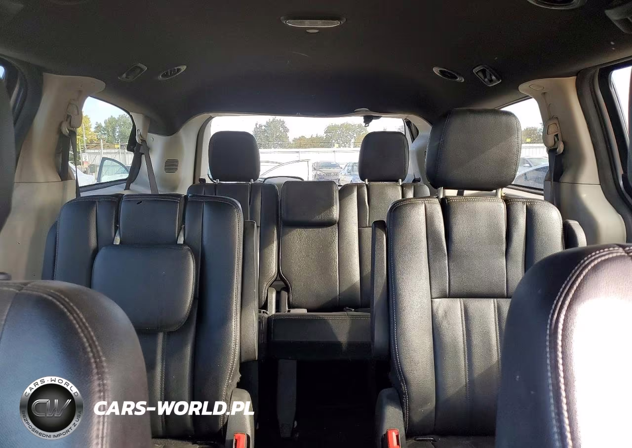 2019 Dodge Grand Caravan Sxt VIN:2C4RDGCG1KR785375 - 10
