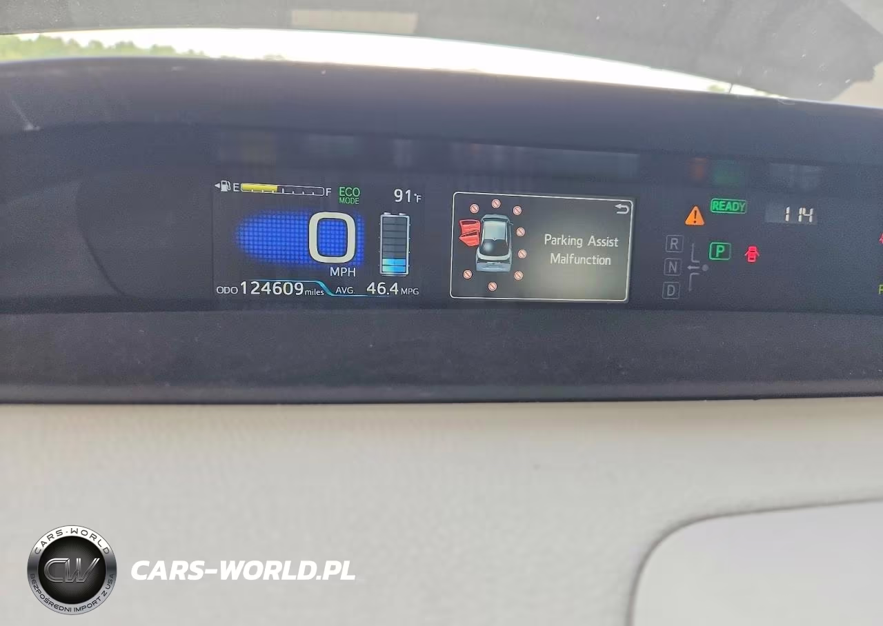 2020 Toyota Prius Xle Awd-E VIN:JTDL9RFU3L3020456 - 9