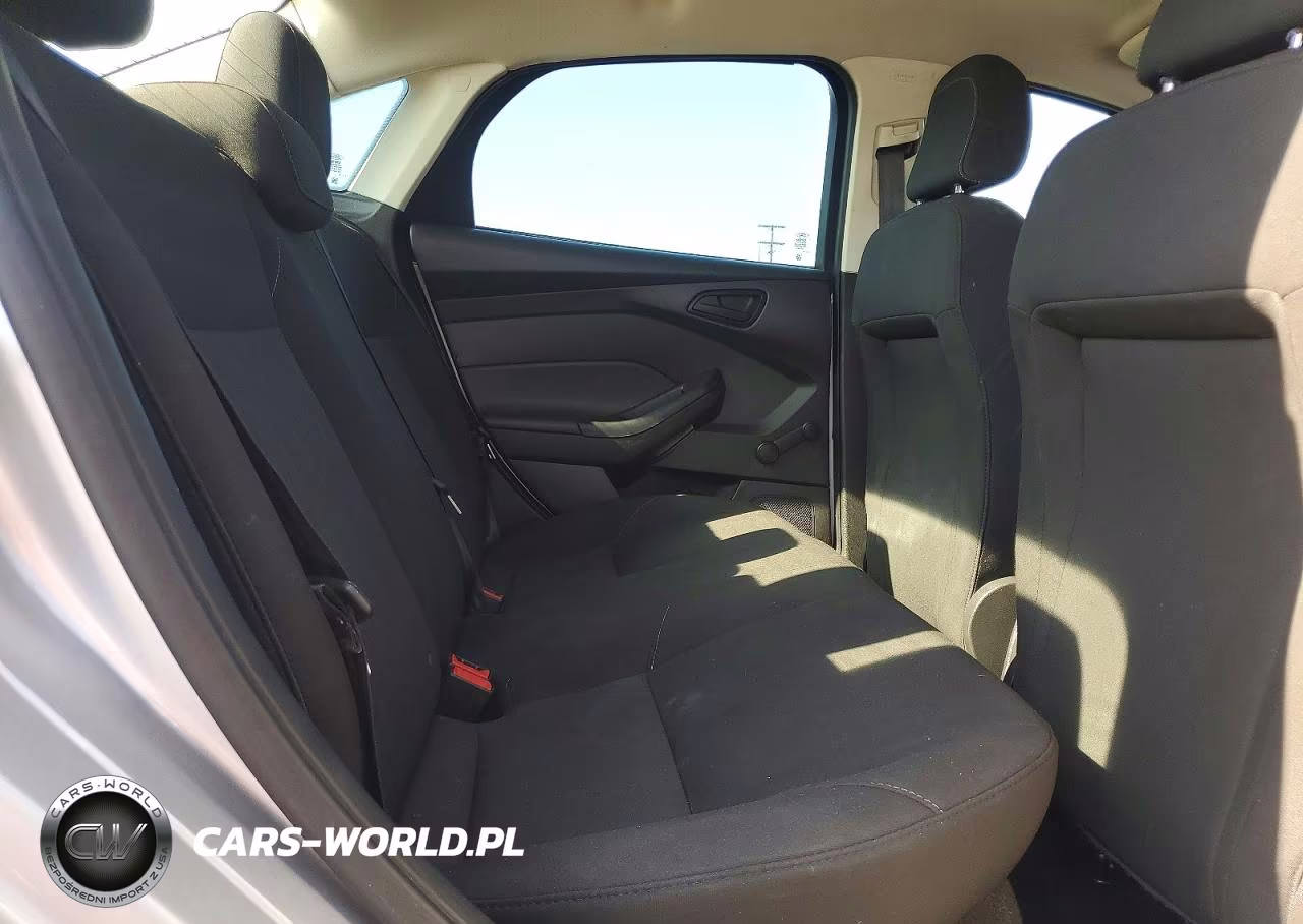 2017 Ford Focus S VIN:1FADP3E26HL343940 - 10
