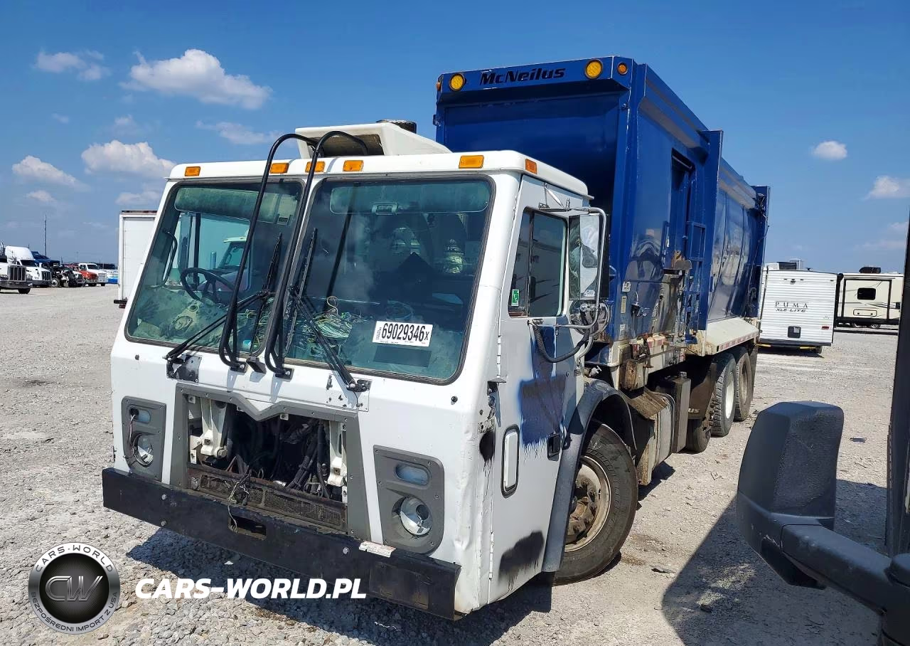 2015 Mack Leu600 Refuse Truck – zdjęcie 1 z 13