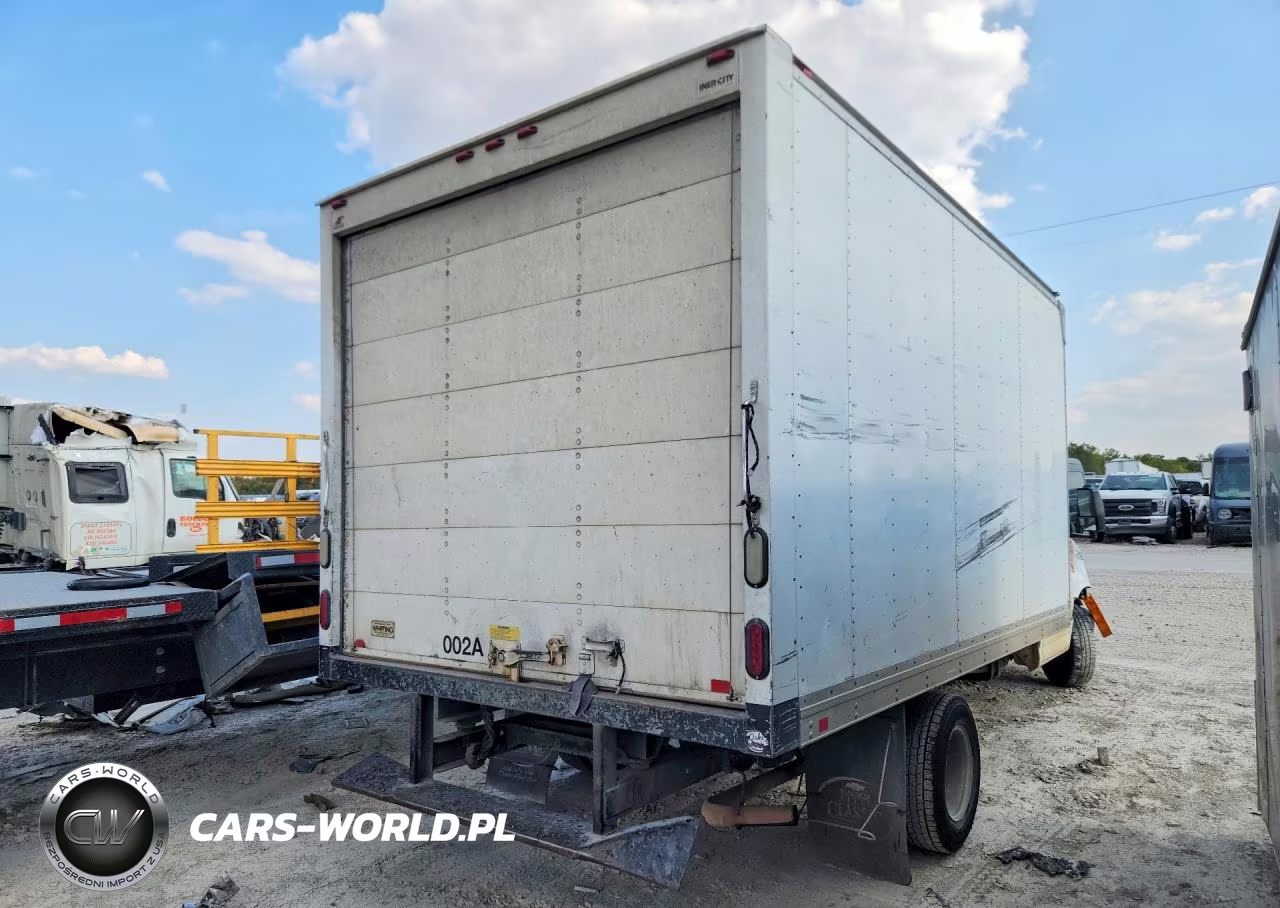 2015 Chevrolet Express G3500 Box Truck VIN:1GB3G3CG8F1130912 - 3