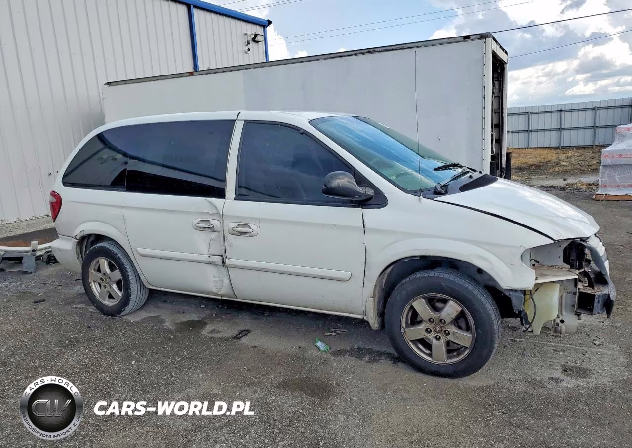 2005 Dodge Caravan Sxt VIN:1D4GP45R85B119308 - 4