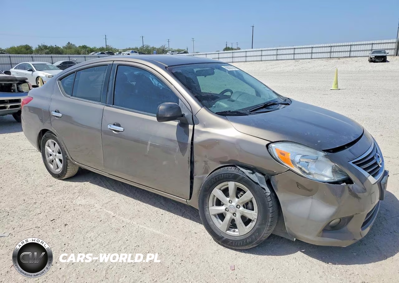 2012 Nissan Versa 1.6 S VIN:3N1CN7AP4CL839811 - 4
