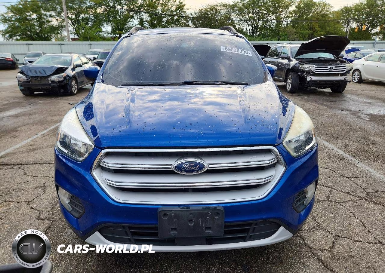 2018 Ford Escape Se VIN:1FMCU0GD7JUA76041 - 5