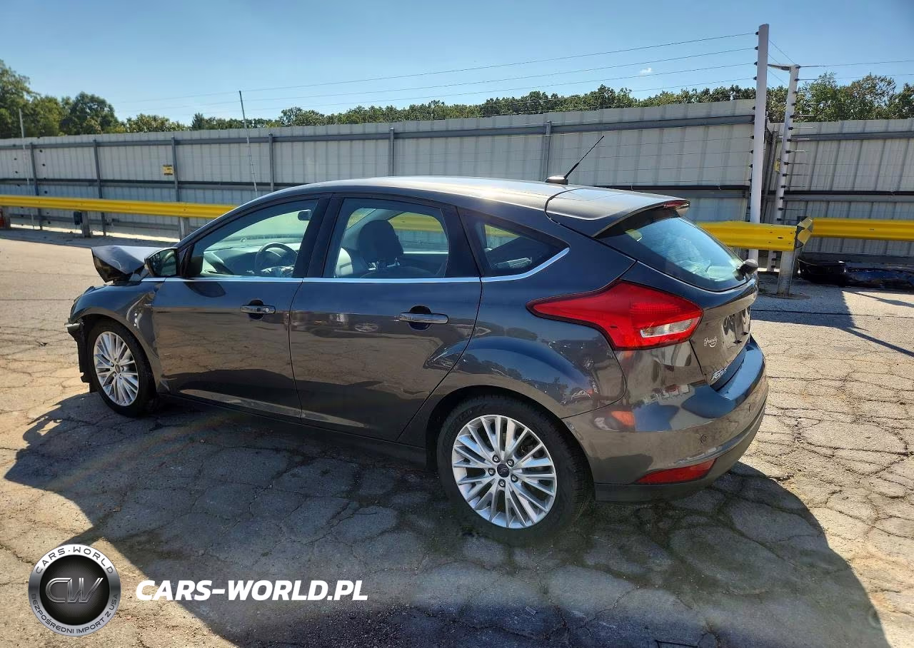 2016 Ford Focus Titanium VIN:1FADP3N27GL253226 - 2