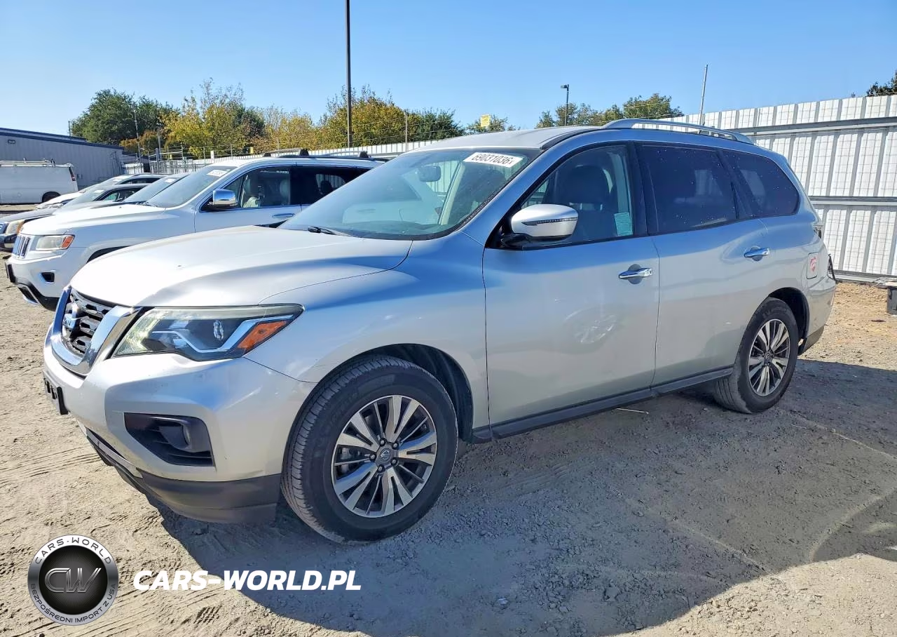 2018 Nissan Pathfinder Sv