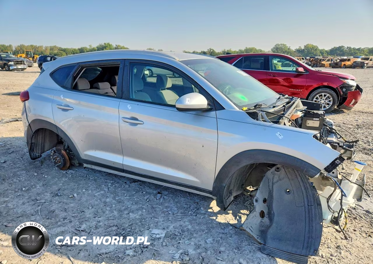 2016 Hyundai Tucson Se VIN:KM8J3CA48GU145879 - 4