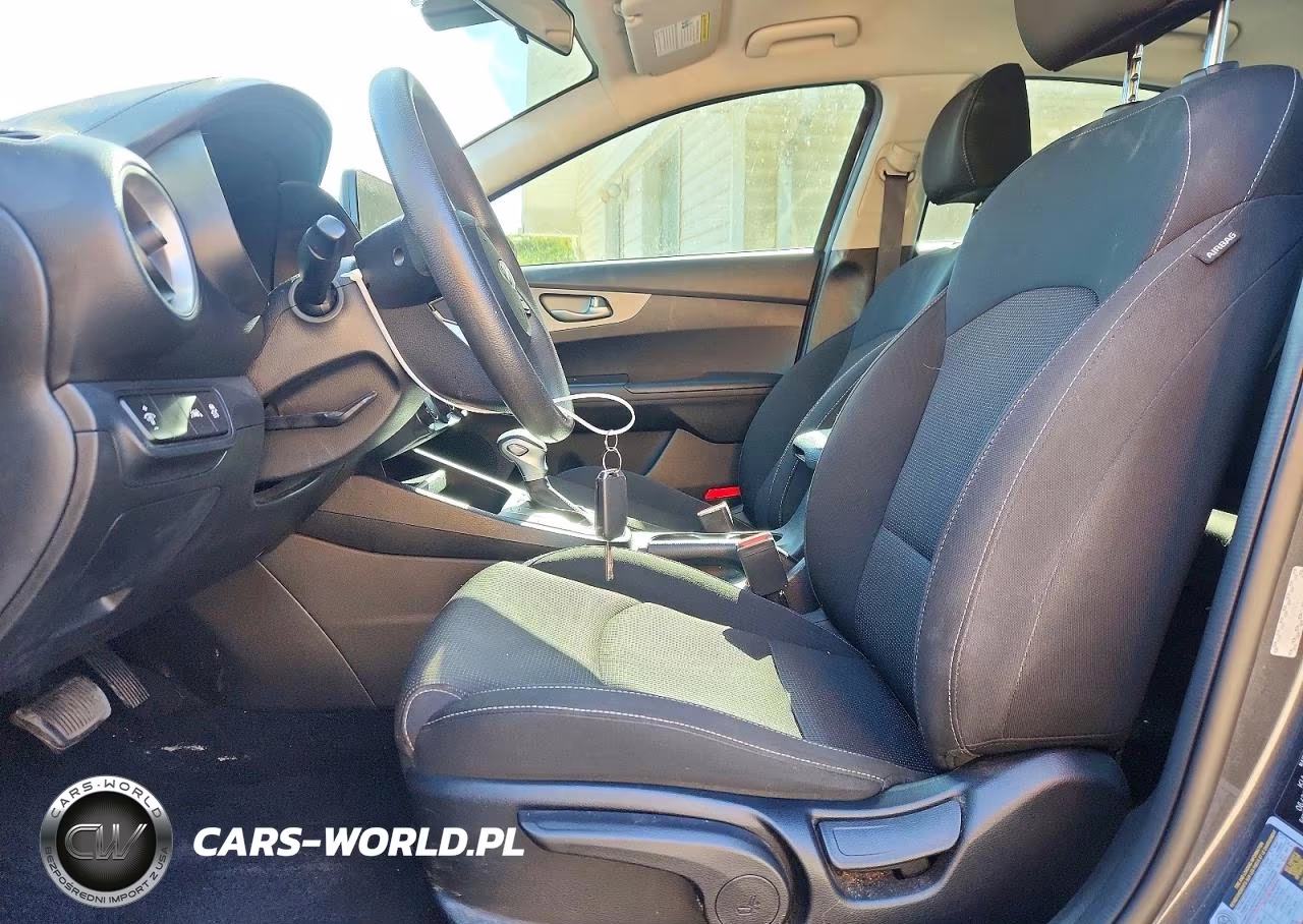 2021 Kia Forte Lxs VIN:3KPF24AD9ME380367 - 7