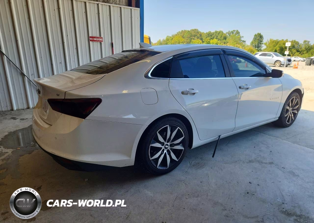 2017 Chevrolet Malibu Lt VIN:1G1ZE5ST5HF216229 - 3