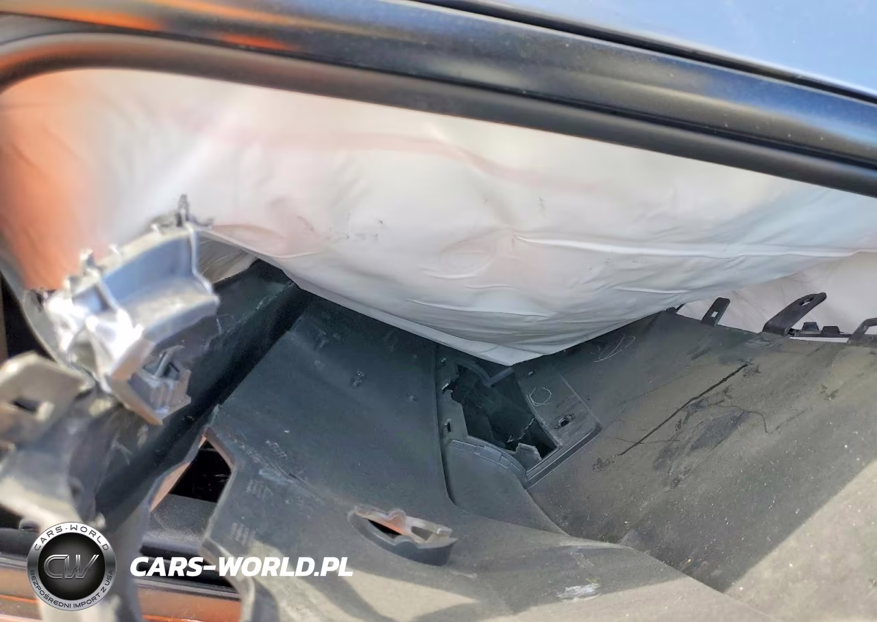 2026 Tesla Model Y VIN:7SAYGDEE4TF603293 - 10