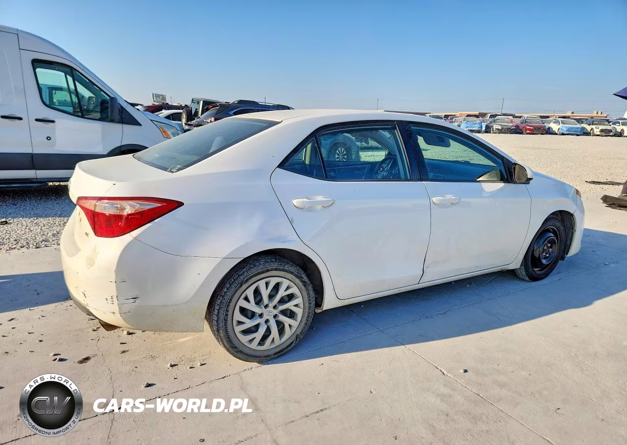 2017 Toyota Corolla Le VIN:2T1BURHE1HC748825 - 3