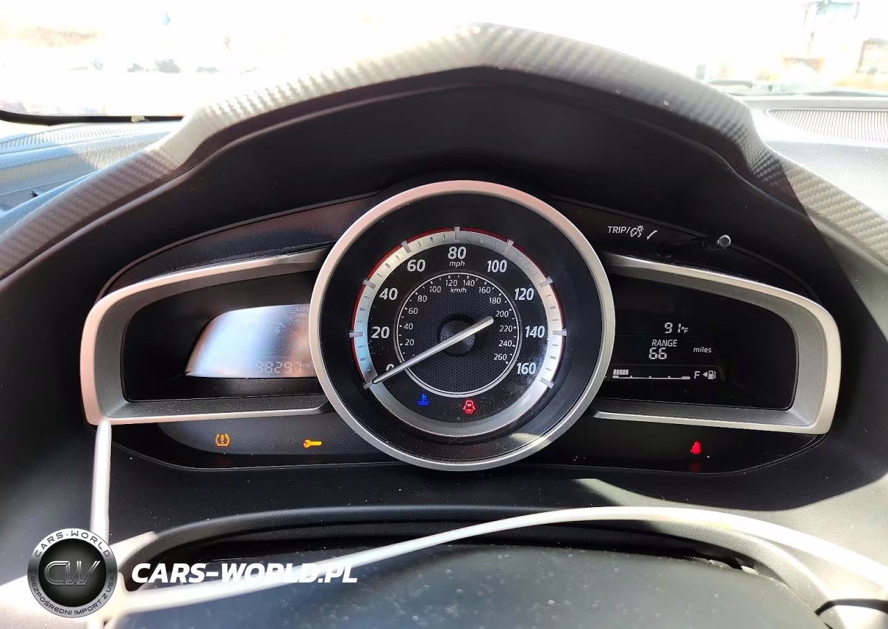 2014 Mazda 3 Touring VIN:JM1BM1L78E1182558 - 9