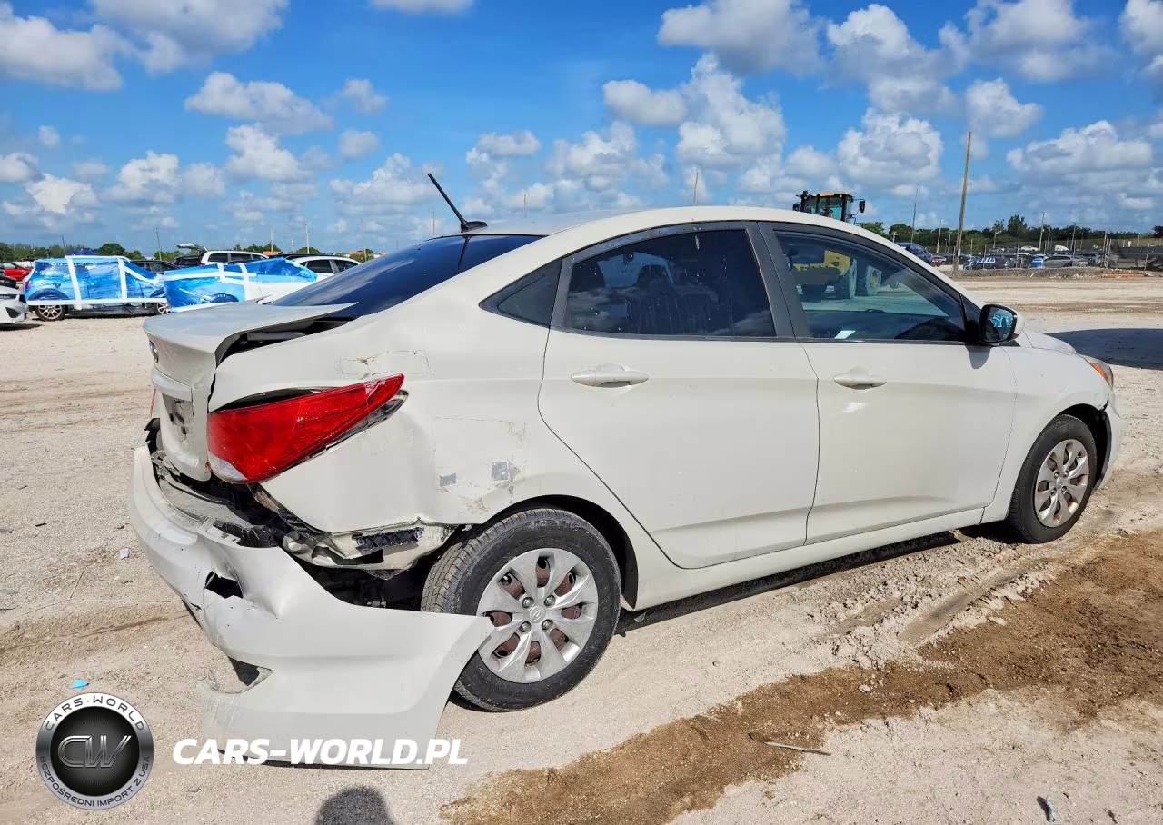 2016 Hyundai Accent Se VIN:KMHCT4AE6GU113200 - 3