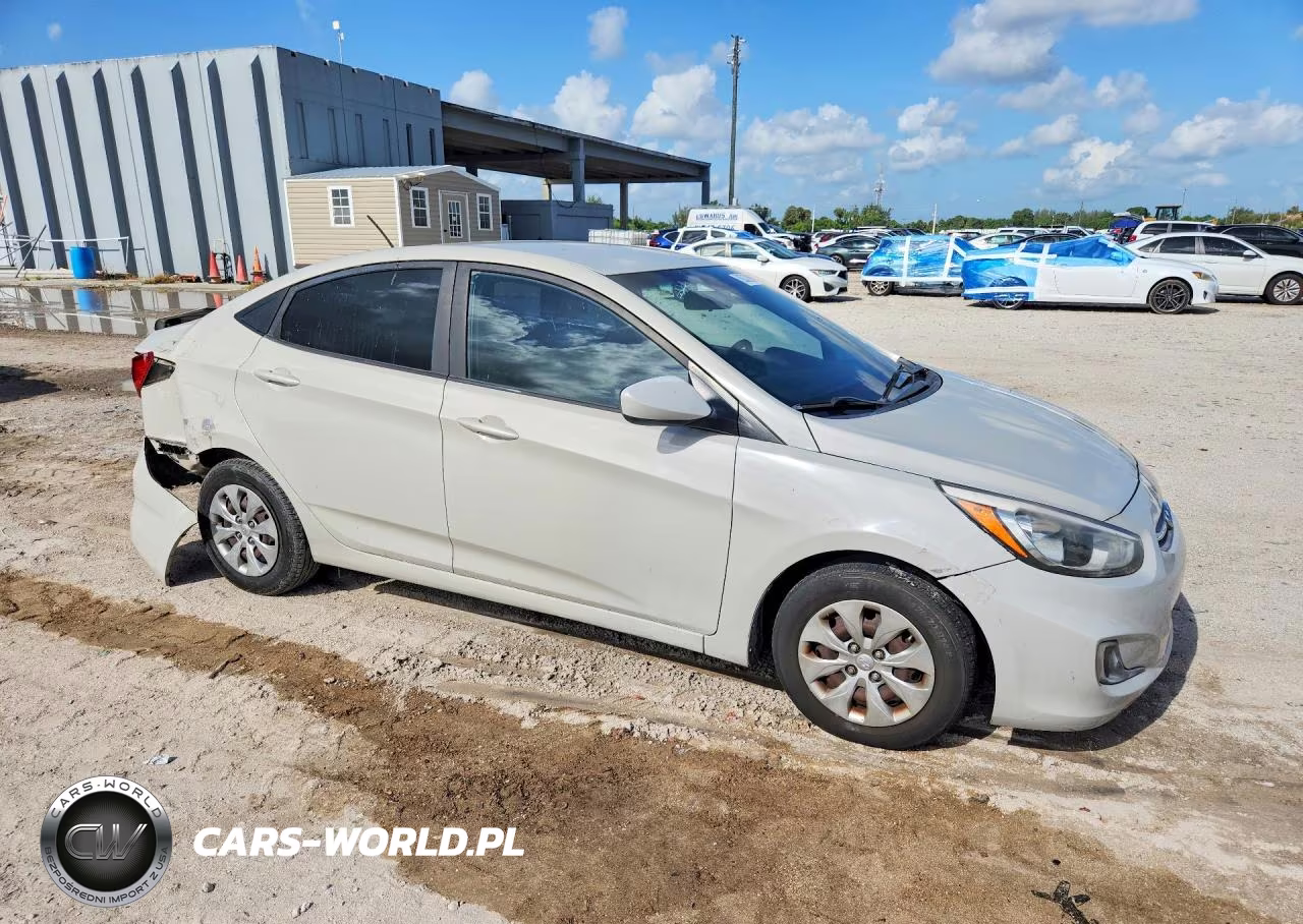 2016 Hyundai Accent Se VIN:KMHCT4AE6GU113200 - 4