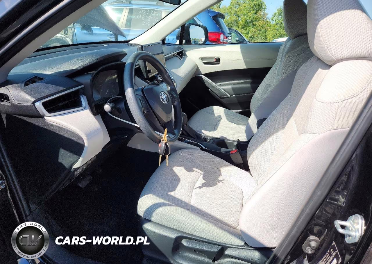 2023 Toyota Corolla Cross L VIN:7MUAAABG3PV044721 - 7
