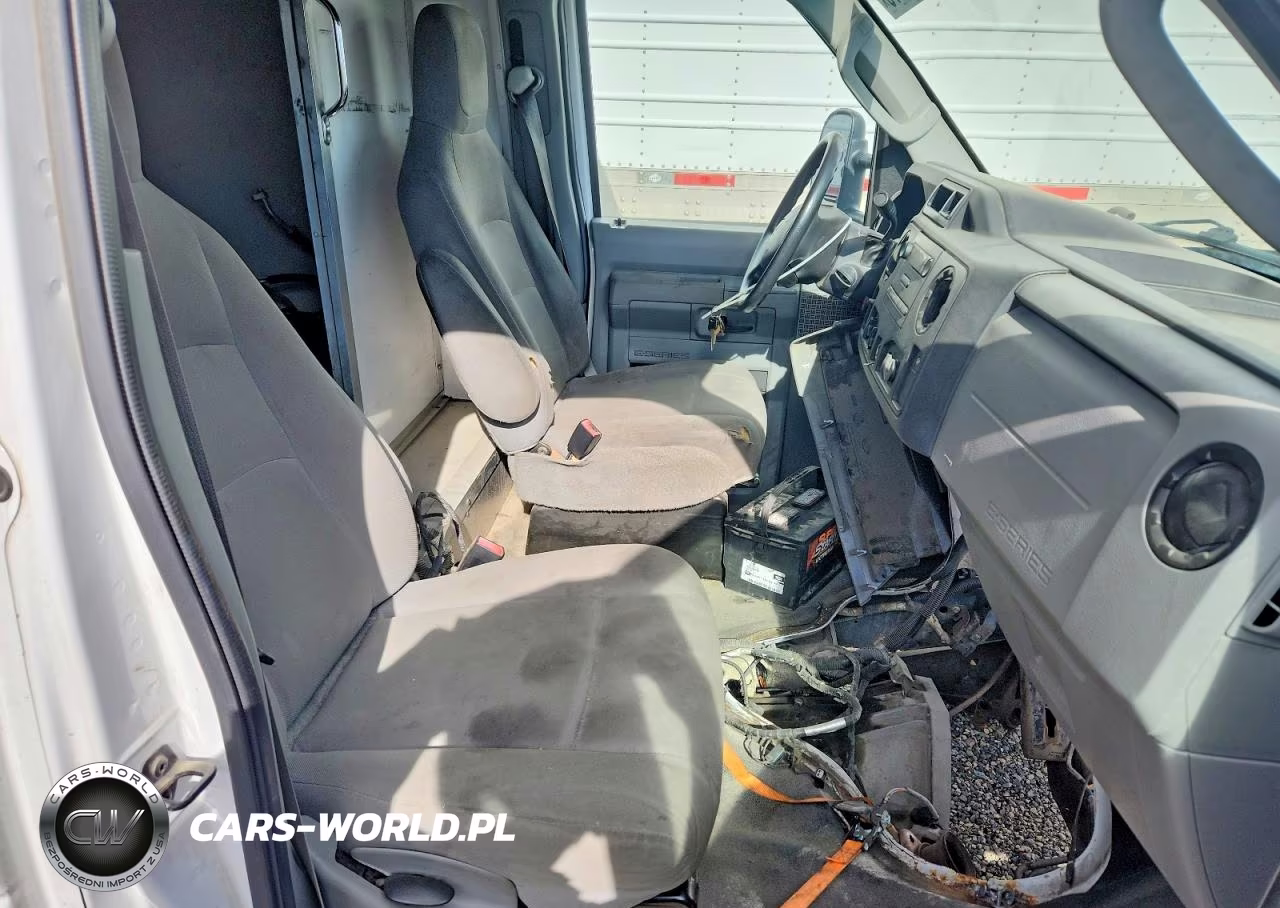 2014 Ford Econoline E450 Super Duty Cutaway Van VIN:1FDXE4FS8EDA47952 - 10