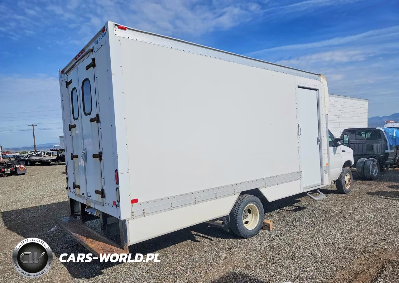 2014 Ford Econoline E450 Super Duty Cutaway Van VIN:1FDXE4FS8EDA47952 - 3