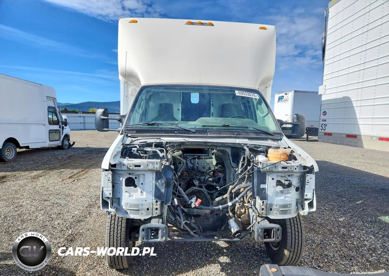 2014 Ford Econoline E450 Super Duty Cutaway Van VIN:1FDXE4FS8EDA47952 - 5