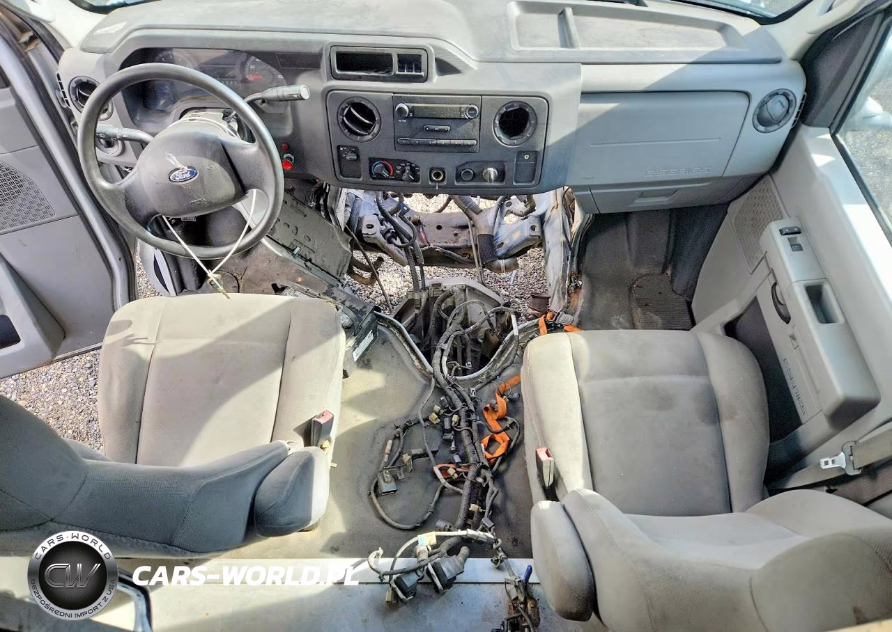 2014 Ford Econoline E450 Super Duty Cutaway Van VIN:1FDXE4FS8EDA47952 - 8