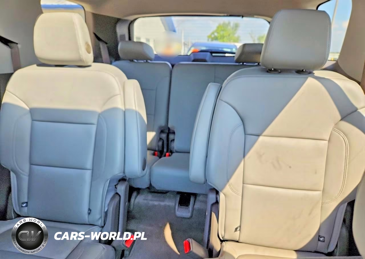 2018 Chevrolet Traverse Lt VIN:1GNEVHKW2JJ130789 - 10