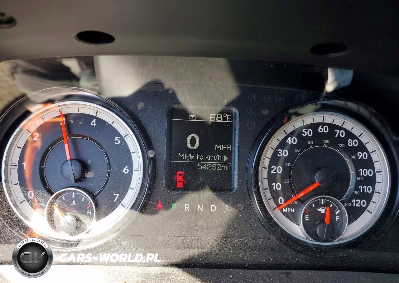 2019 Ram 1500 Classic Tradesman VIN:1C6RR7FT7KS626411 - 9