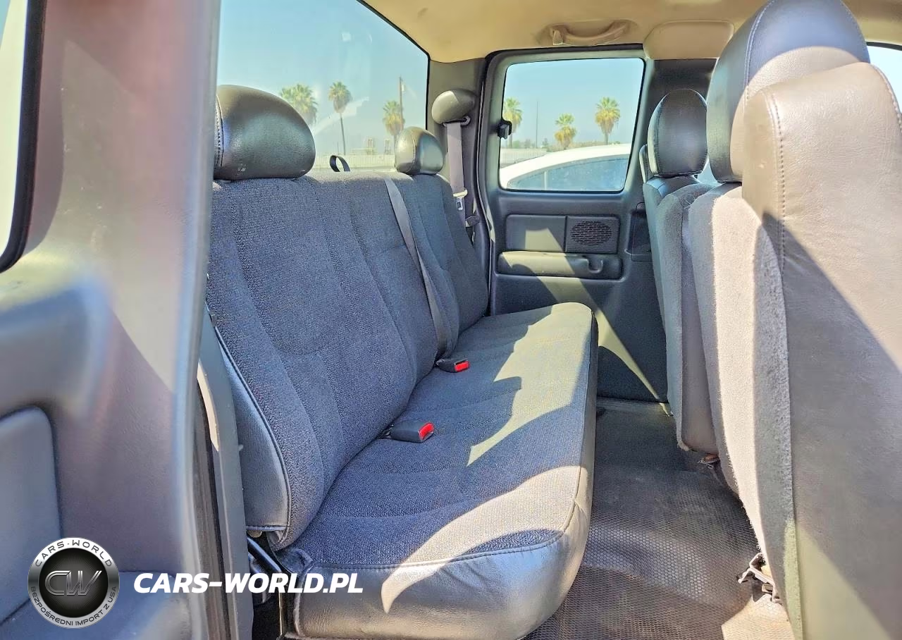 2004 Chevrolet Silverado C1500 VIN:1GCEC19T84E200455 - 10