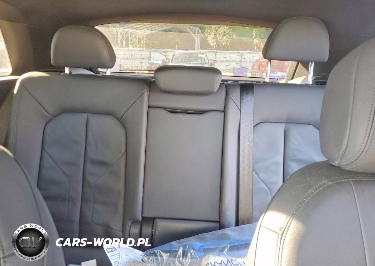2020 Audi Q3 Premium Plus VIN:WA1BECF38L1046522 - 10