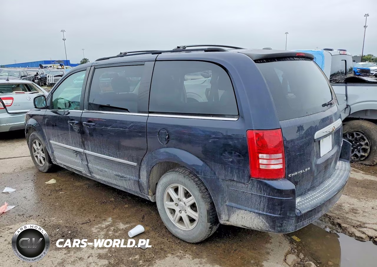 2010 Chrysler Town & Country Touring VIN:2A4RR5D15AR141760 - 2