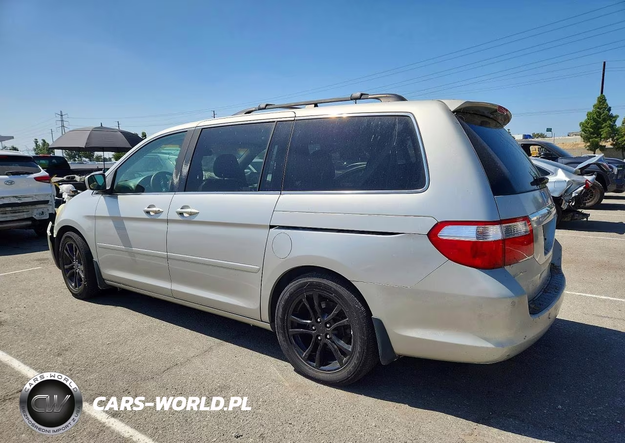 2005 Honda Odyssey Touring VIN:5FNRL38835B043198 - 2