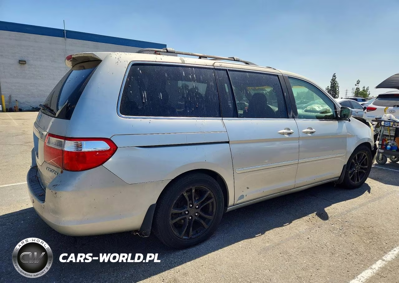 2005 Honda Odyssey Touring VIN:5FNRL38835B043198 - 3