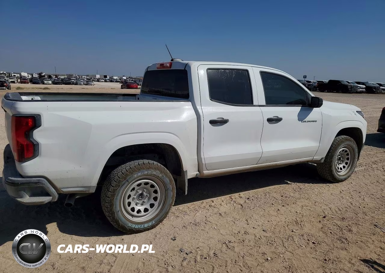2024 Chevrolet Colorado VIN:1GCGSBEC0R1242303 - 3