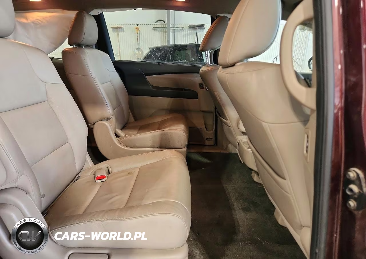 2014 Honda Odyssey Touring VIN:5FNRL5H96EB030434 - 11