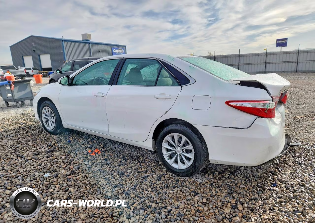 2016 Toyota Camry Le VIN:4T4BF1FK5GR557304 - 2