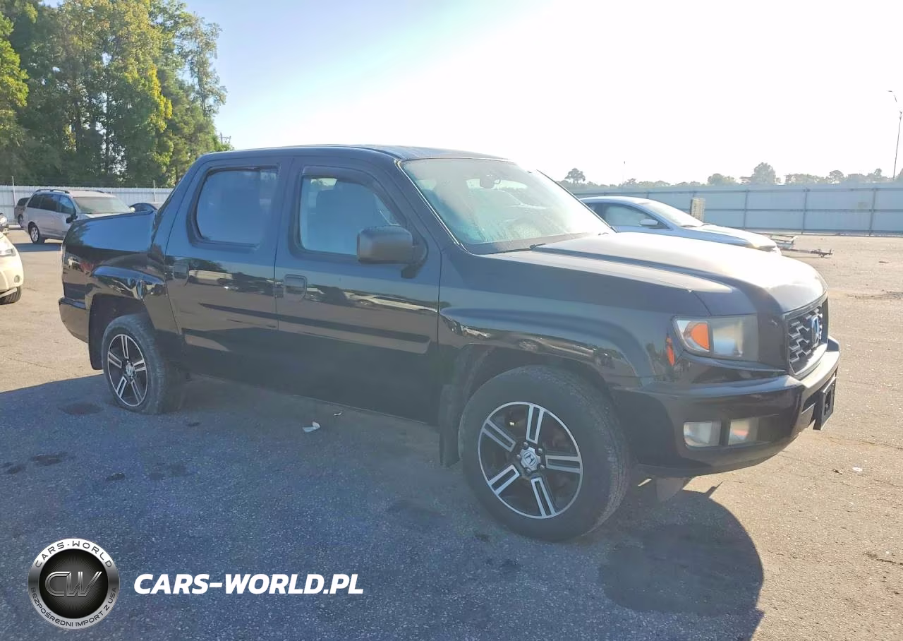2013 Honda Ridgeline Sport VIN:5FPYK1F73DB005361 - 4
