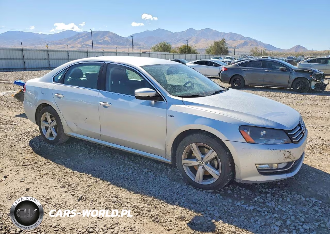2015 Volkswagen Passat S VIN:1VWAS7A33FC122310 - 4