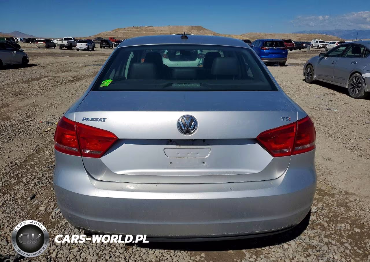 2015 Volkswagen Passat S VIN:1VWAS7A33FC122310 - 6
