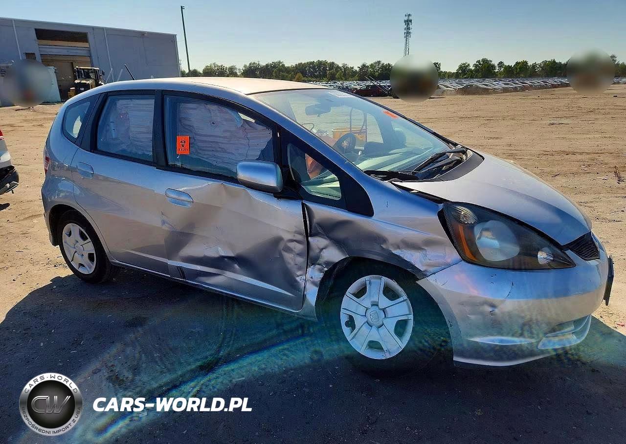 2012 Honda Fit VIN:JHMGE8H38CS008948 - 4