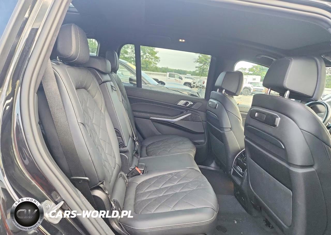2024 BMW X7 xDrive40I VIN:5UX23EM0XR9S73302 - 11
