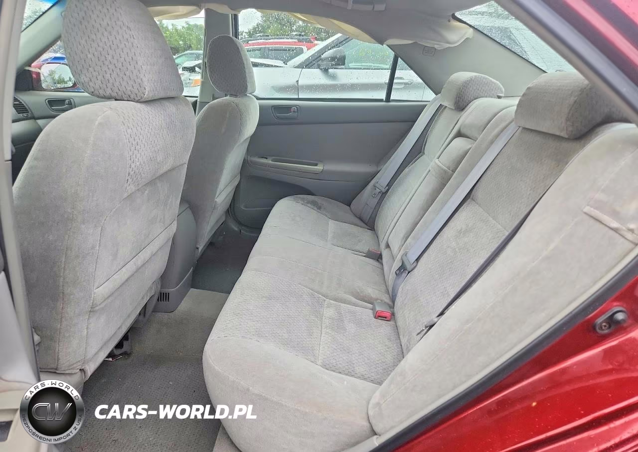 2003 Toyota Camry Le VIN:4T1BE30K13U242964 - 10